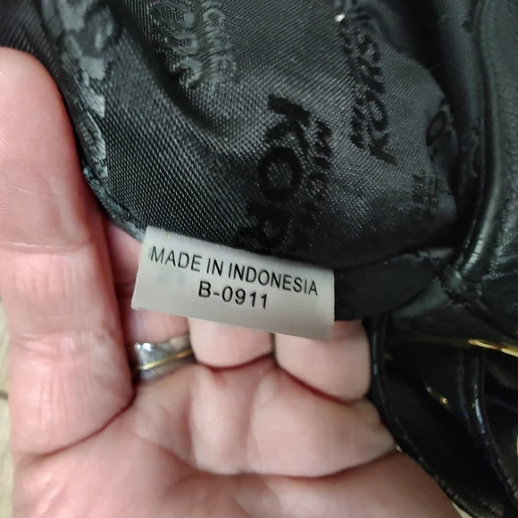 MICHAEL KORS Black Leather Hobo Vintage Shoulder Bag, Turn Lock Pockets - Picture 10 of 12